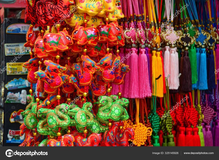 articulos tradicionales en mercado del barrio chino