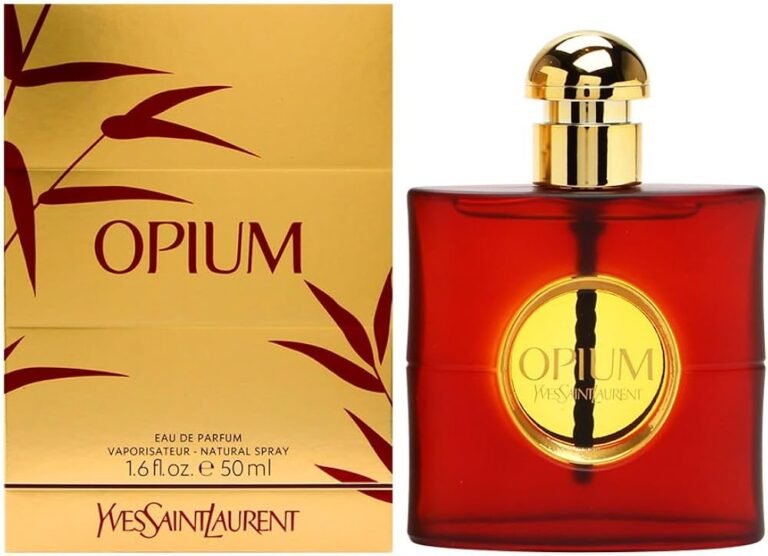 Qué hace especial el perfume Opium de Yves Saint Laurent 30 botella de perfume opium y flores exoticas