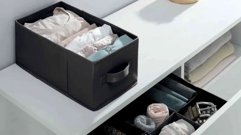 Dónde encontrar las mejores cajas de tela para guardar ropa 23 cajas de tela organizadas en un armario