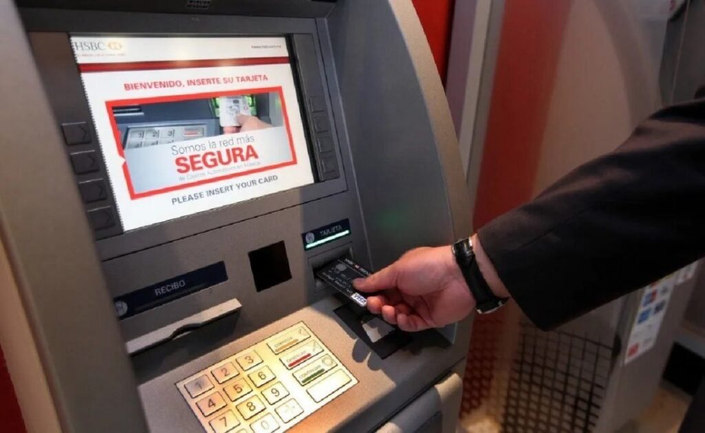 Cómo puedo retirar efectivo con mi tarjeta de crédito Naranja