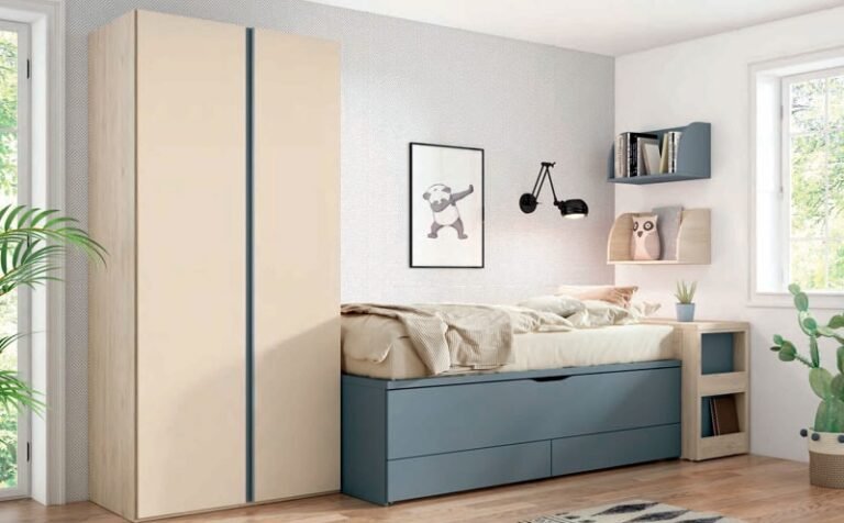 cama doble con cajones en dormitorio moderno