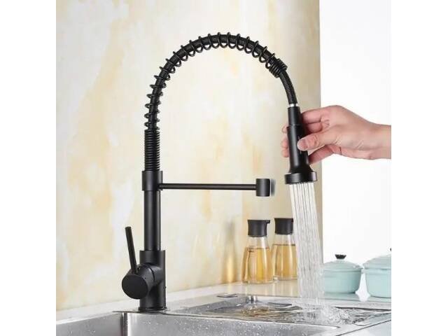 Qué características tiene una canilla monocomando flexible para cocina