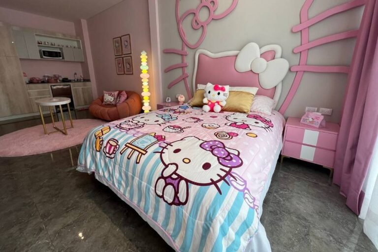 casa decorada con tematica de hello kitty