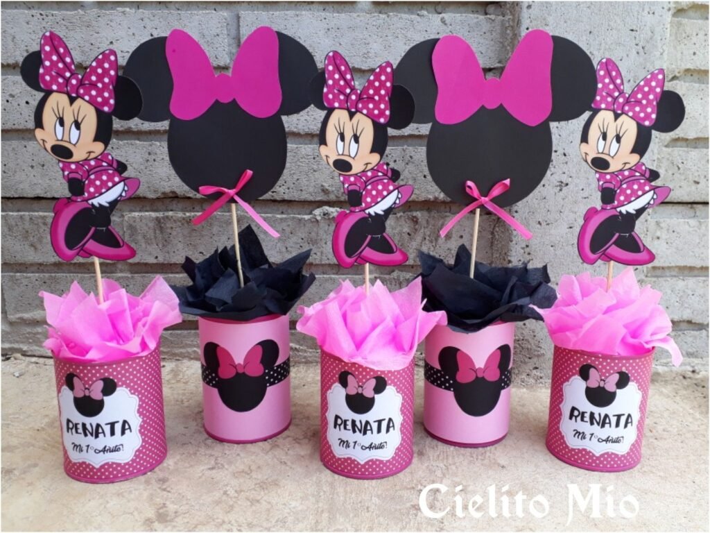 Cómo hacer centros de mesa de Minnie rosa para fiestas infantiles 8 Cómo hacer centros de mesa de Minnie rosa para fiestas infantiles