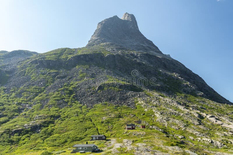 Por qué es famoso el Cerro de los Duendes en Argentina