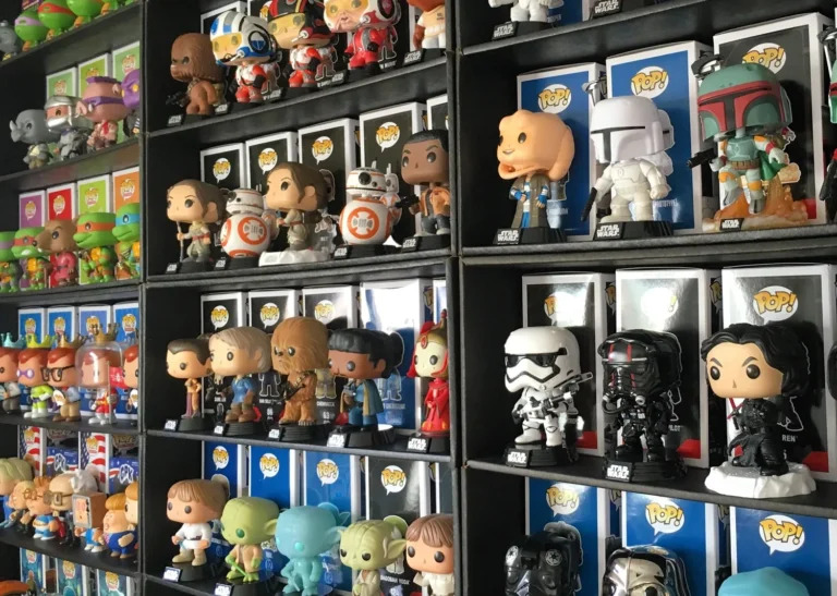 Dónde puedo comprar el Funko Pop de Karate Kid 15 coleccion de funko pops en estanteria 1