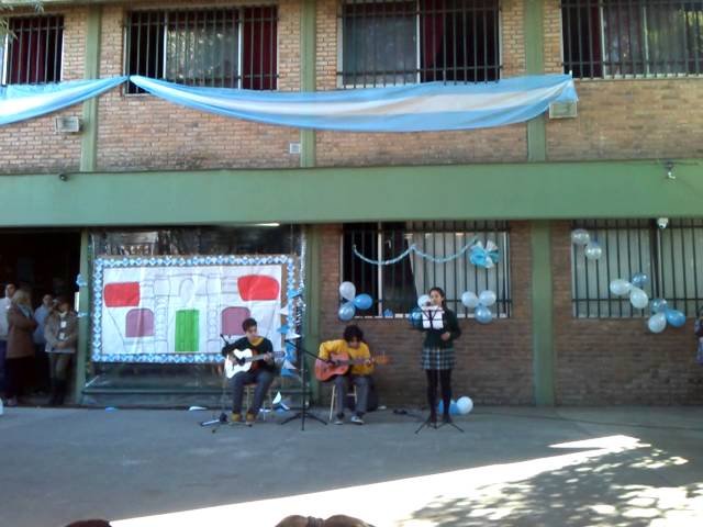 Qué información necesitas sobre el Colegio del Sol en Burzaco