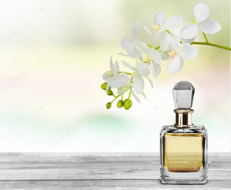 frascos de perfumes en un fondo elegante 1