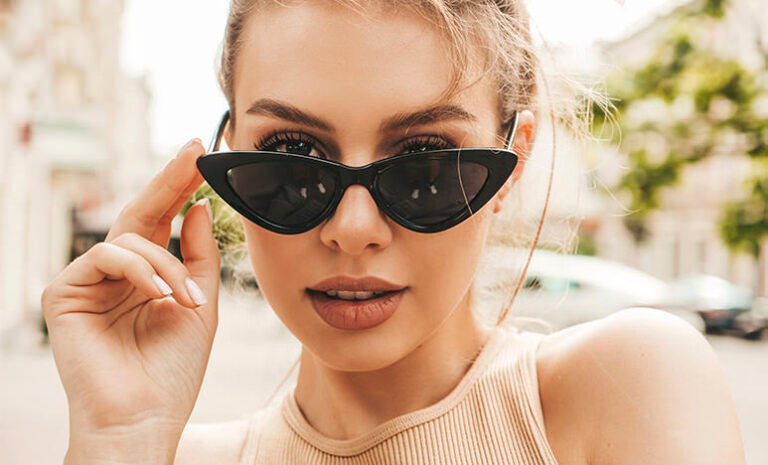 gafas de sol elegantes y atemporales