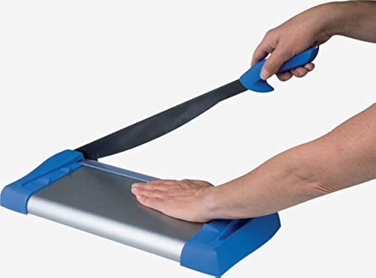 Qué características tiene la guillotina para papel Maped 22 guillotina maped cortando papel con precision