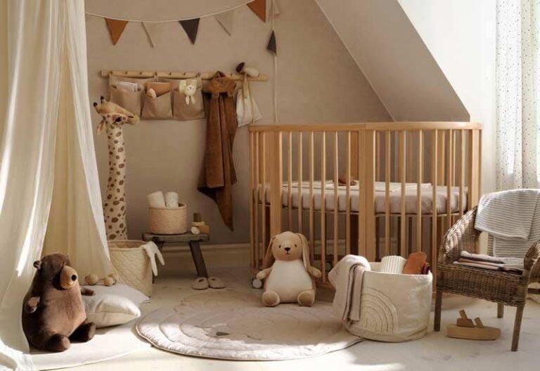 Cómo decorar el cuarto de un bebé varón de manera creativa 28 habitacion de bebe varon con decoracion creativa