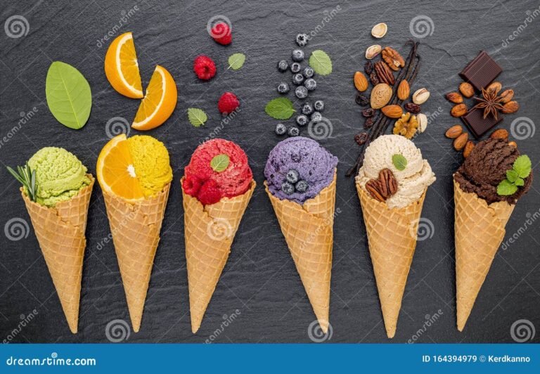 helados de diversos sabores en un puesto