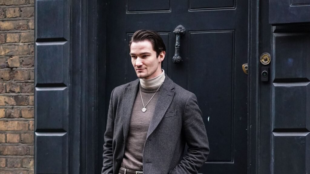 Dónde encontrar las mejores remeras con cuello alto para hombre