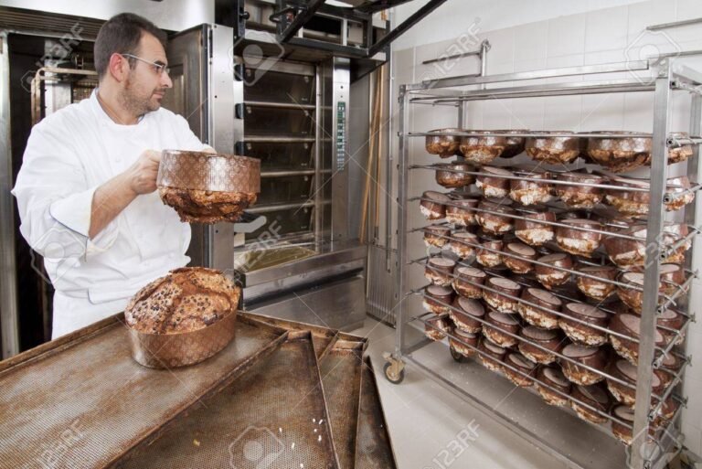 Cómo preparar un pan dulce casero fácil y económico en casa 6 horno con pan dulce recien horneado