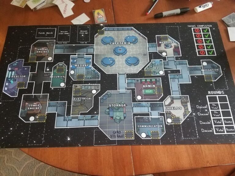 juego de mesa among us sobre una mesa