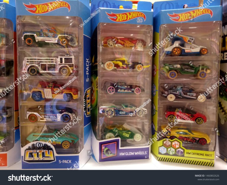 Dónde comprar Hot Wheels en Mercado Libre Argentina 10 juguetes hot wheels en exhibicion colorida
