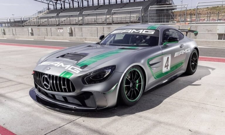Qué características destacan al Mercedes Benz AMG GT R 3 mercedes benz amg gt r en pista