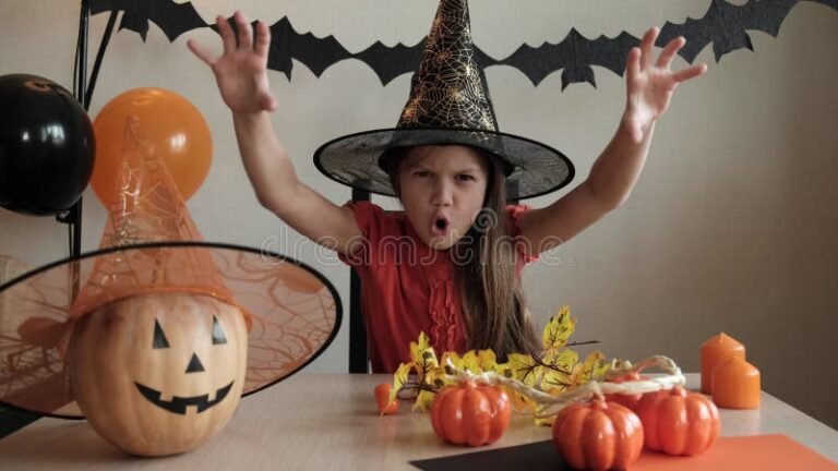 Dónde comprar un disfraz de Boo de Monster Inc para niños 1 nina disfrazada de boo en halloween