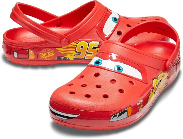 Dónde puedo comprar crocs del Rayo McQueen para niños 25 nino feliz usando crocs del rayo mcqueen