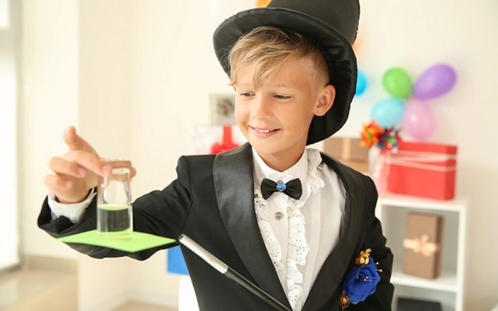 Cómo enseñar trucos de magia sencillos y divertidos para niños 7 Cómo enseñar trucos de magia sencillos y divertidos para niños