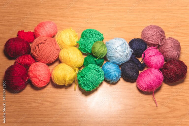Cuánto cuesta un ovillo de lana y dónde comprarlo en Argentina 15 ovillos de lana de diferentes colores