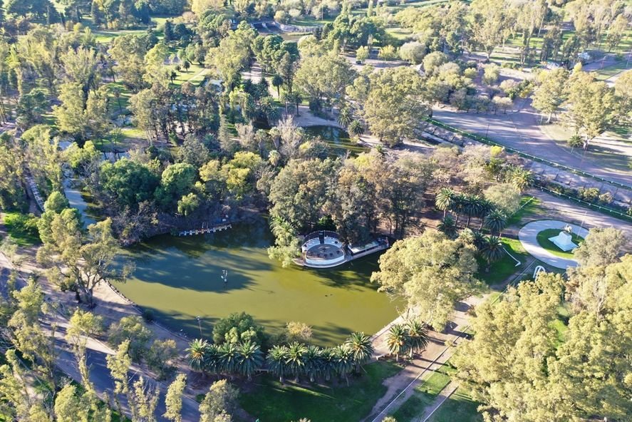Qué actividades y atracciones ofrece el Palacio Animal en Bahía Blanca
