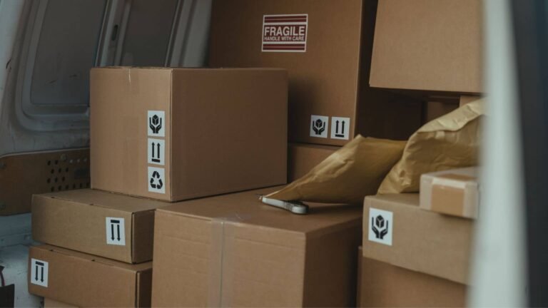 paquete siendo preparado para envio internacional