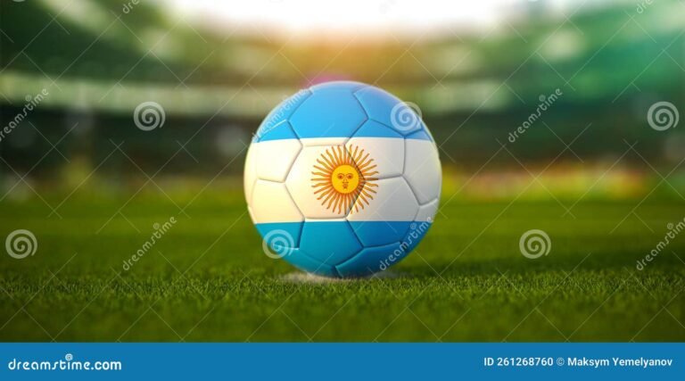 Qué características tienen las pelotas del fútbol argentino 13 pelotas de futbol en campo argentino