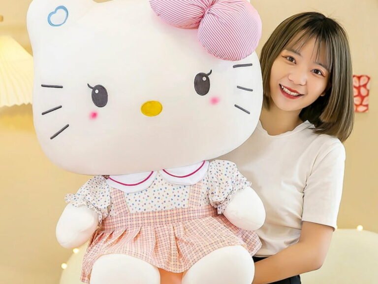 Dónde encontrar el mejor peluche gigante de Hello Kitty 7 peluche gigante de hello kitty en tienda