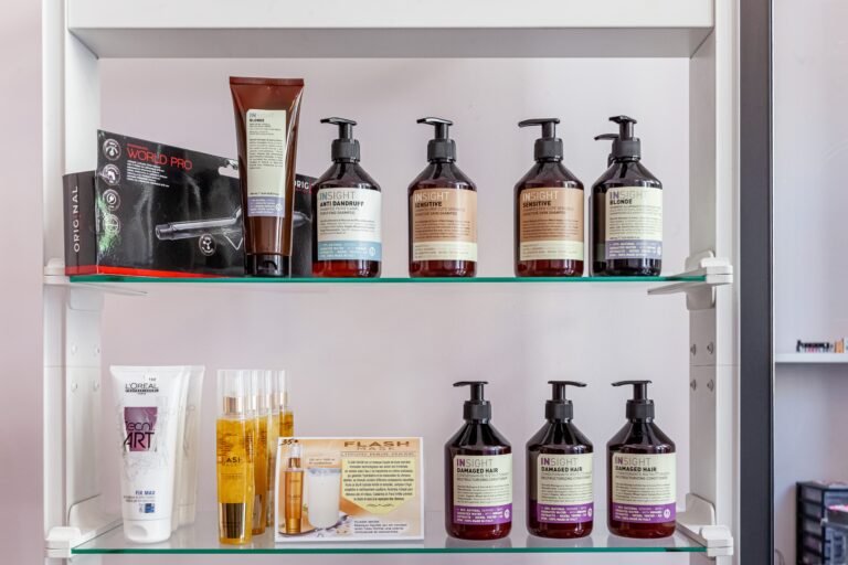 productos de loreal professionnel en estanteria