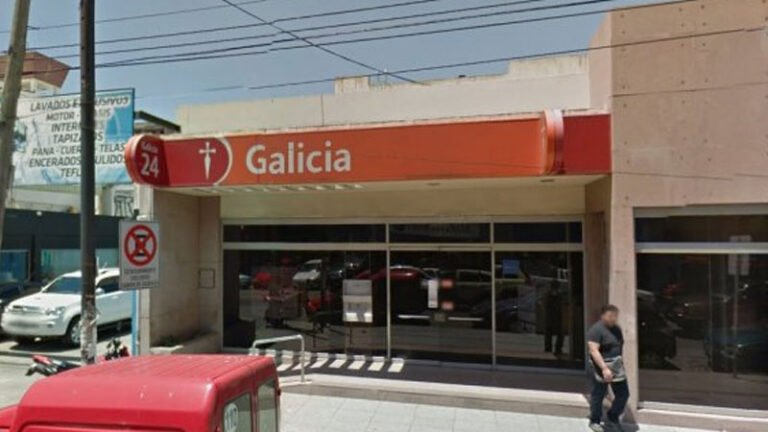 sucursal del banco galicia en once