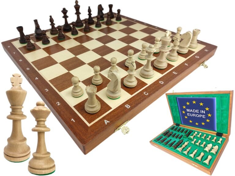 tablero de ajedrez con piezas en juego 2