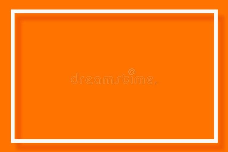 tarjeta naranja sobre fondo neutro