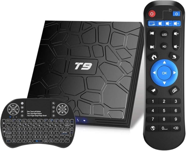 teclado inalambrico junto a un tv box