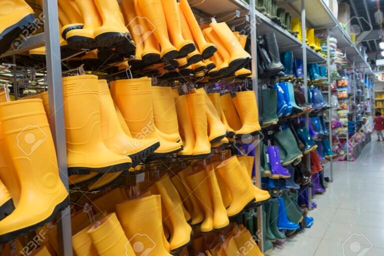 Qué servicios ofrece Todo Goma en Lanús Este 12 tienda de productos de goma en exhibicion