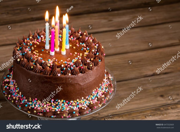 Cómo hacer tortas de chocolate decoradas para cumpleaños 9 torta de chocolate decorada con velas