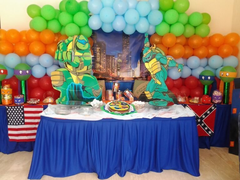 tortugas ninja en una fiesta colorida