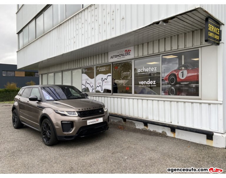 un coche usado en un concesionario