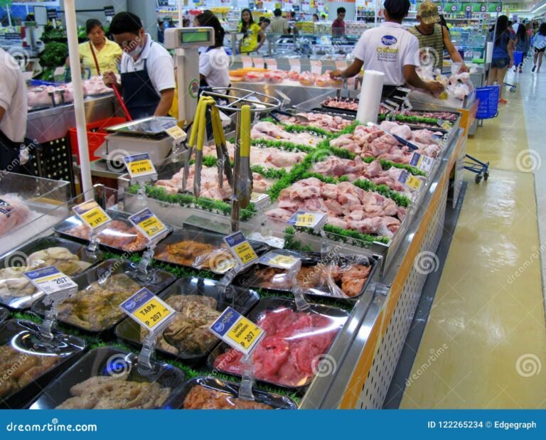 variedad de comida en un mercado local