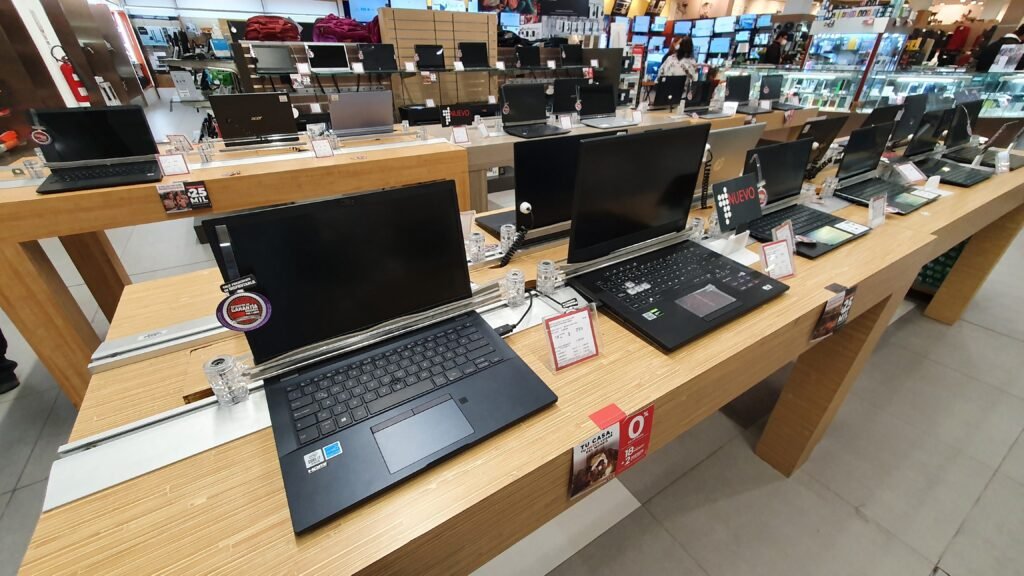 Qué aspectos debo considerar al comprar una notebook nueva
