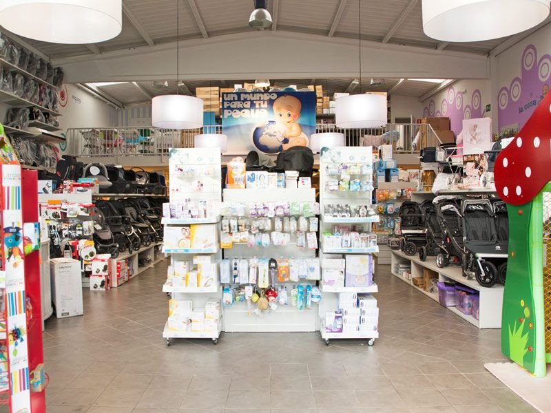 Qué productos ofrece Creciendo Mega Baby Store en Rosario