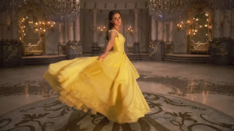 Cómo es el vestido de Bella en La Bella y la Bestia 5 vestido amarillo de bella en el baile
